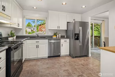 12916 NE 136th Place, Kirkland, WA 98034 - Photo 8