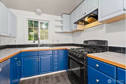 18711 82nd Avenue NE, Kenmore, WA 98028 - Photo 8