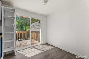 18711 82nd Ave NE, Kenmore, WA 98028 - Photo 10