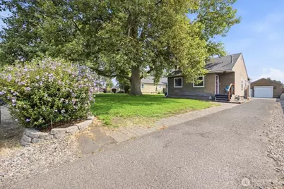 2421 Plaza Way, Walla Walla, WA 99362 - Photo 1