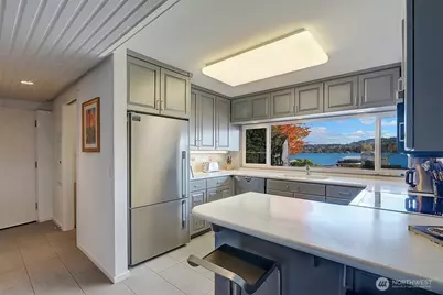 4456 Ferncroft Road, Mercer Island, WA 98040 - Photo 8