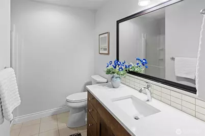13844 La Vigne Court NE, Bainbridge Island, WA 98110 - Photo 14