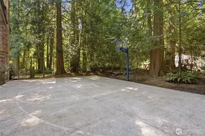 21926 SE 37th Street, Sammamish, WA 98075 - Photo 36