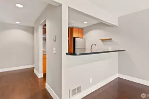 1711 E Olive Wy, Seattle, WA 98102 - Photo 12