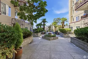 1711 E Olive Wy, Seattle, WA 98102 - Photo 4