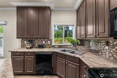 8635 Sequioa Court SE, Yelm, WA 98597 - Photo 6