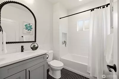 1702 Rainier Avenue, Everett, WA 98201 - Photo 16