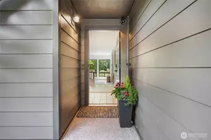 1800 N 105th St, Seattle, WA 98133 - Photo 2