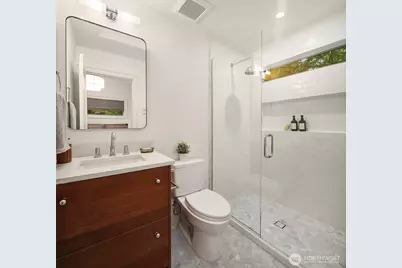 22706 92nd Avenue W #B, Edmonds, WA 98020 - Photo 16