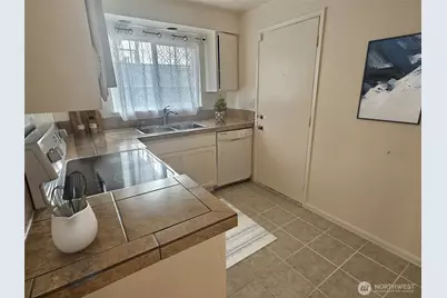 3425 S 176th Street #107, SeaTac, WA 98188 - Photo 8