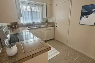 3425 S 176th St, SeaTac, WA 98188 - Photo 8
