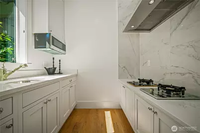 5027 48th Avenue NE, Seattle, WA 98105 - Photo 14