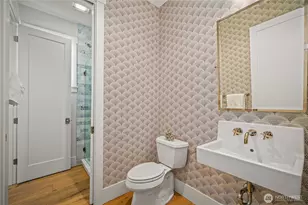 5027 48th Ave NE, Seattle, WA 98105 - Photo 16