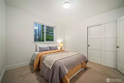 5027 48th Avenue NE, Seattle, WA 98105 - Photo 32