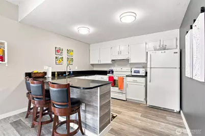 3320 Narrows View Lane NE #201, Bremerton, WA 98310 - Photo 28