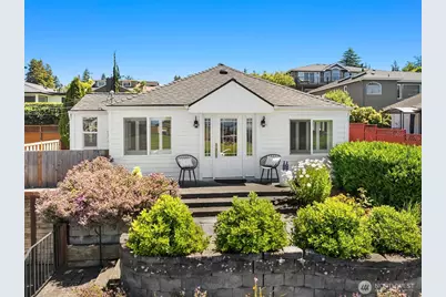 103 8th Avenue S, Edmonds, WA 98020 - Photo 1