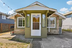 8703 16th Ave SW, Seattle, WA 98106 - Photo 2