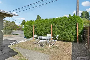 8703 16th Ave SW, Seattle, WA 98106 - Photo 4