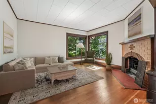 929 13th Ave E, Seattle, WA 98102 - Photo 10