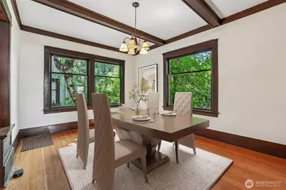 929 13th Avenue E, Seattle, WA 98102 - Photo 12