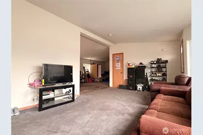 2210 Tacoma Avenue, Bridgeport, WA 98813 - Photo 6