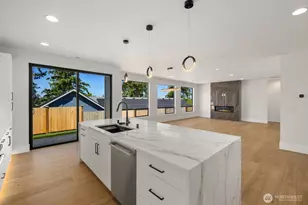 16211 Simonds Rd NE, Kenmore, WA 98028 - Photo 8