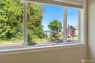 1312 Adams St, Steilacoom, WA 98388 - Photo 4