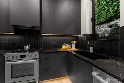 1331 102nd Avenue NE, Bellevue, WA 98004 - Photo 14