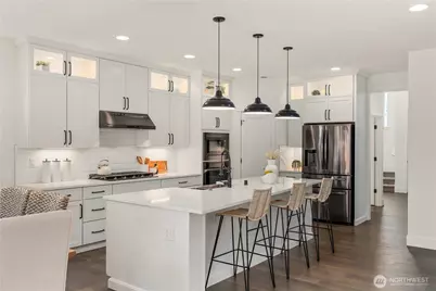 22026 81st Place W, Edmonds, WA 98026 - Photo 4