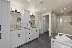 15734 SE 26th St, Bellevue, WA 98008 - Photo 10