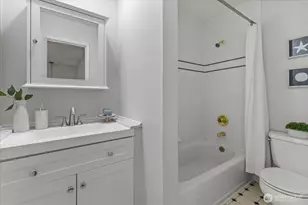 14215 110th Ave NE, Kirkland, WA 98034 - Photo 18