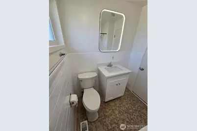 8907 Beacon Avenue S, Seattle, WA 98118 - Photo 14