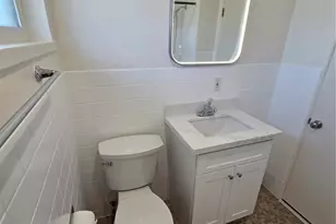 8907 Beacon Ave S, Seattle, WA 98118 - Photo 14