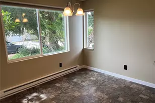 1214 N 35th St, Renton, WA 98056 - Photo 2