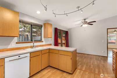1324 Cascade Street, Wenatchee, WA 98801 - Photo 14