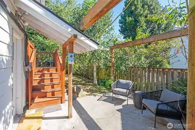 7032 22nd Avenue NW, Seattle, WA 98117 - Photo 14