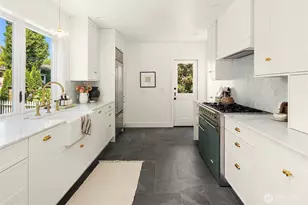 1502 39th Ave E, Seattle, WA 98112 - Photo 8