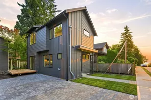 4909 SW Canada Dr, Seattle, WA 98136 - Photo 2