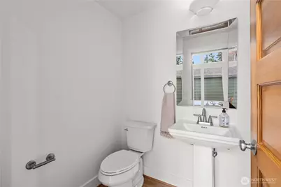 144 Wood Avenue SW #203, Bainbridge Island, WA 98110 - Photo 26