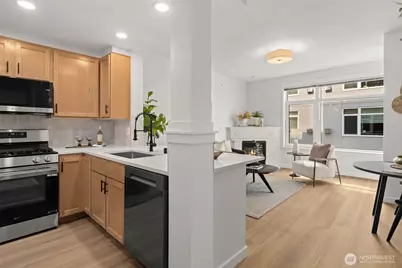 2801 1st Avenue #703, Seattle, WA 98121 - Photo 6