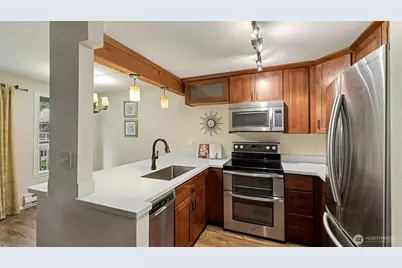 17425 119th Lane SE #D22, Renton, WA 98058 - Photo 2