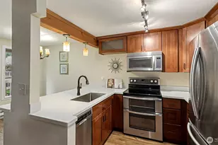 17425 119th Ln SE, Renton, WA 98058 - Photo 2