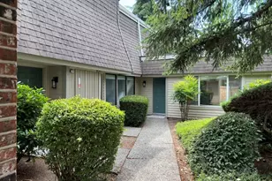 14309 NE 7th Pl, Bellevue, WA 98007 - Photo 2