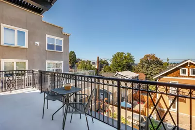 1909 10th Avenue W #201, Seattle, WA 98119 - Photo 2