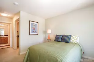 1909 10th Ave W, Seattle, WA 98119 - Photo 12