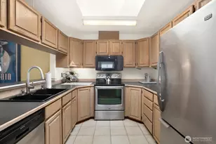 1617 Summit Ave, Seattle, WA 98122 - Photo 12