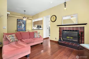 1617 Summit Ave, Seattle, WA 98122 - Photo 6