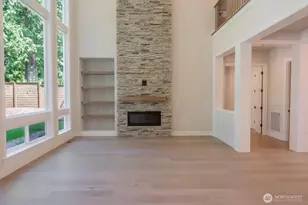 10420 NE 112th St, Kirkland, WA 98033 - Photo 16