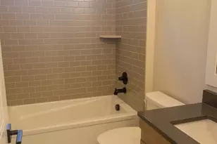 10420 NE 112th St, Kirkland, WA 98033 - Photo 34