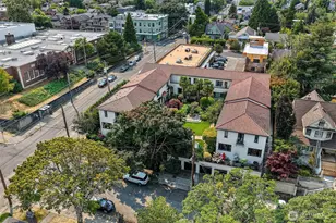 2205 Bigelow Ave N, Seattle, WA 98109 - Photo 32